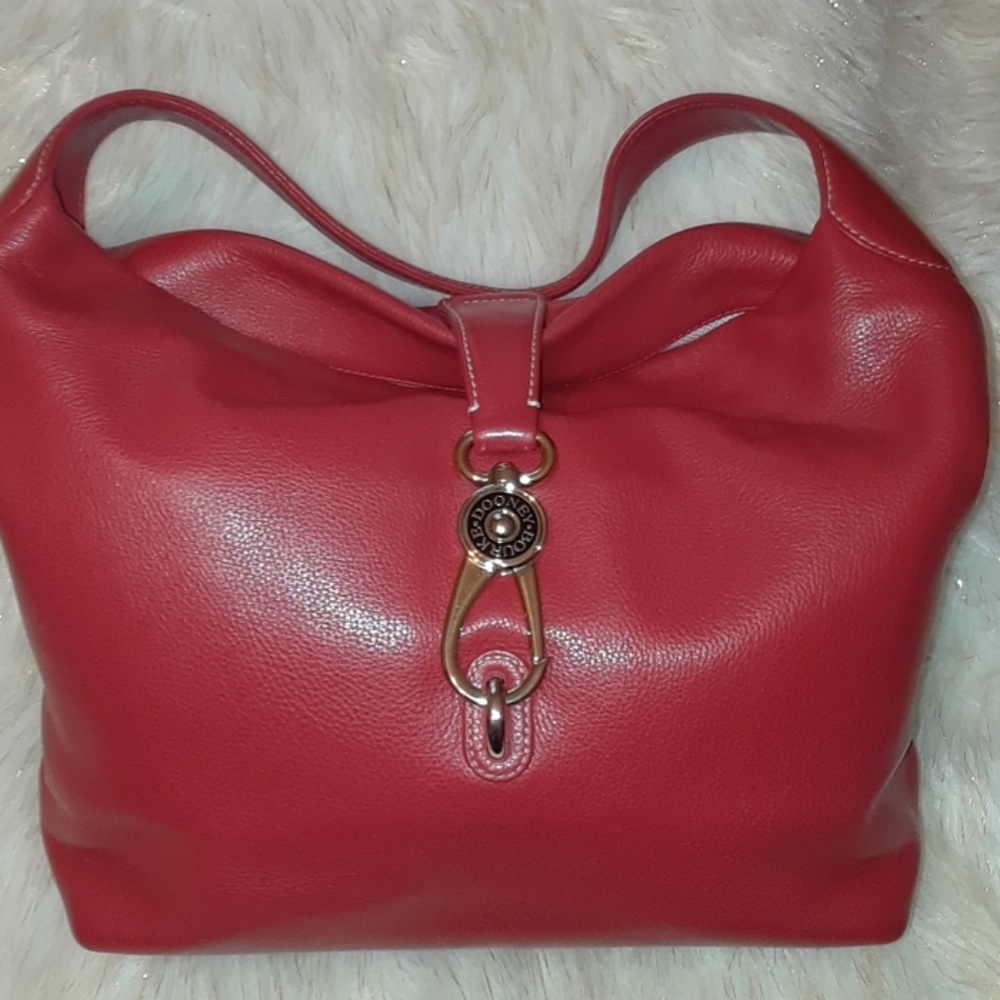Authentic Dooney & Bourke  Belvedere Shoulder Bag